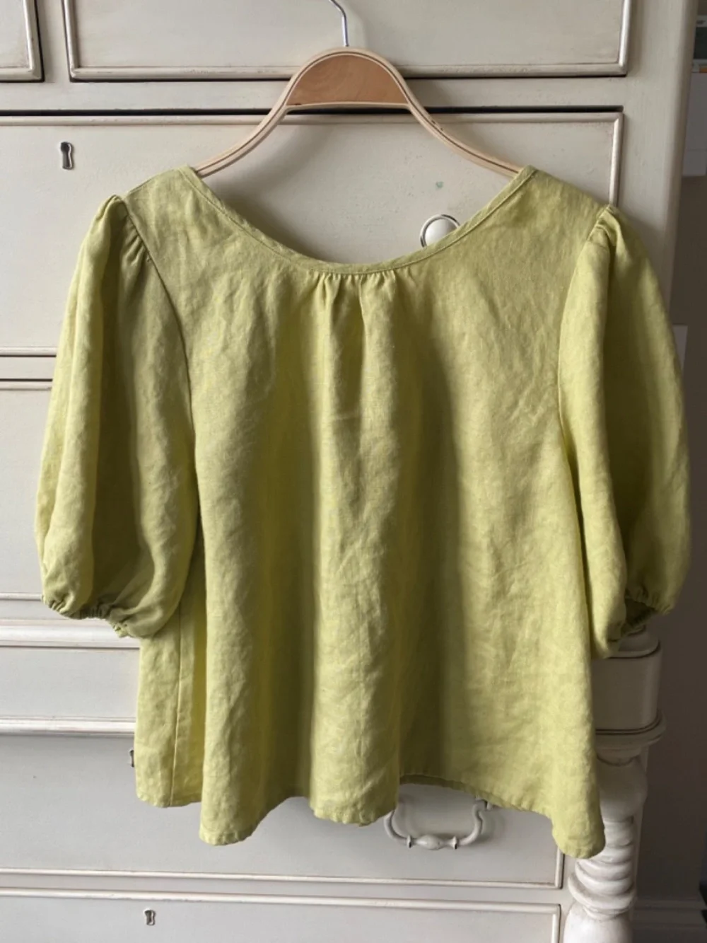 notPERFECTLINEN: MILOS puff sleeve linen blouse (Pistachio Mint, XS) - Picture 2 of 5